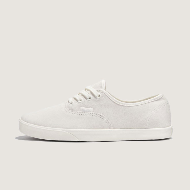 어센틱 로우 프로 스웨이드